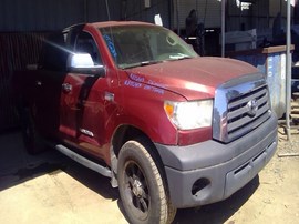 2007 TOYOTA TUNDRA, BURGUNDY, LIMITED MODEL, CREW CAB, 5.7L, AT, 4WD. Z26407
